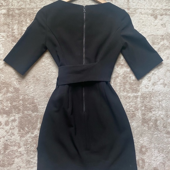 ALICE + OLIVIA VIRGIL BOAT NECK WRAP DRESS - Picture 8 of 11